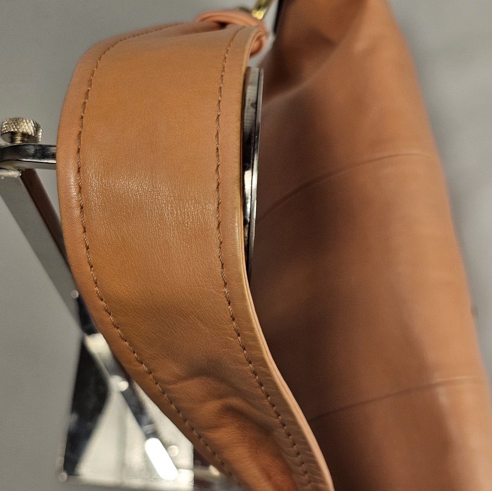 Vtg COACH Peach Leather Shoulder Bag (14755) RARE - Picture 6 of 14